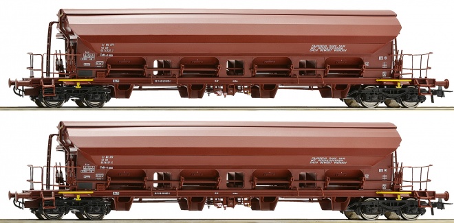 Set of 2 sliding roof hopper cars<br /><a href='images/pictures/Roco/227402.jpg' target='_blank'>Full size image</a>